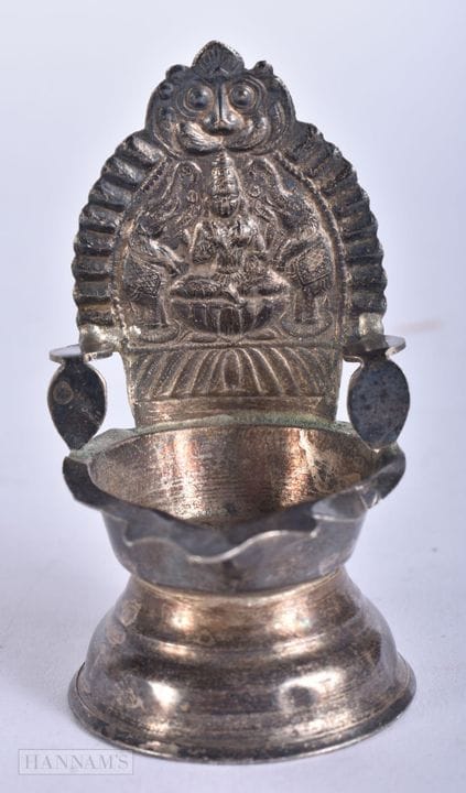 Lámpara de aceite tibetana antigua de plata de ley