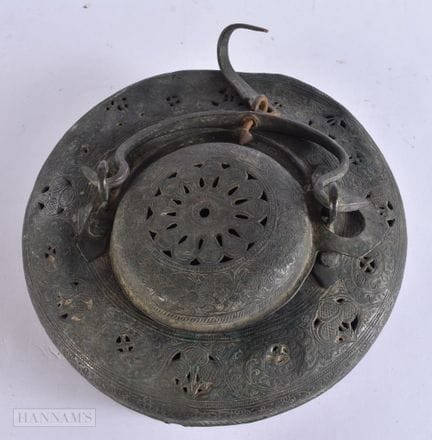 AN UNUSUAL 18TH/19TH CENTURY ISLAMIC COLLAPSIBLE L
