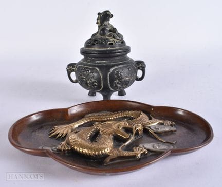 A 19TH CENTURY JAPANESE MEIJI PERIOD BRONZE CENSER