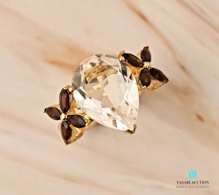 Bague en argent doré 925 millièmes orné d'un crist