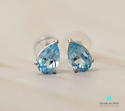 Paire de boutons d'oreilles en or blanc 750 milliè