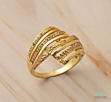Bague à corps contrarié en argent doré 925 millièm