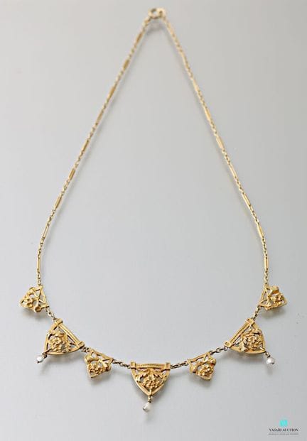 Collier en or jaune 750 millièmes, le tour de cou 