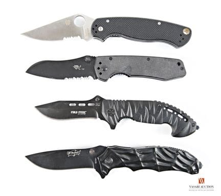 Coltello pieghevole Spyderco USA, lama seghettata 