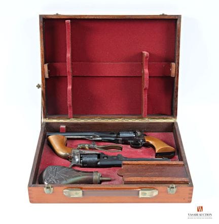 Revolver a polvere nera Colt 161 Navy calibro .36,
