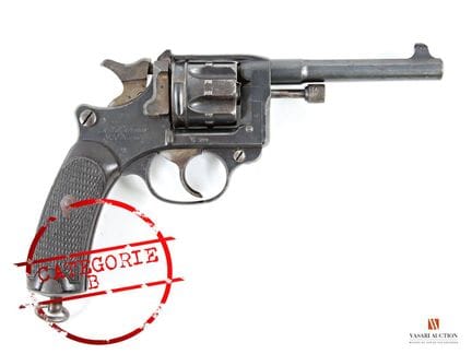 ATTENZIONE: ARMI DI CATEGORIA B - Arma soggetta ad