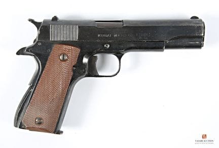 Pistola Colt modello 1911 A1 calibro 45, quasi un'