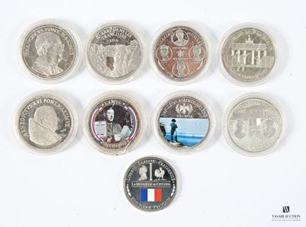 Ensemble de neuf médaille en cupronickel comprenan