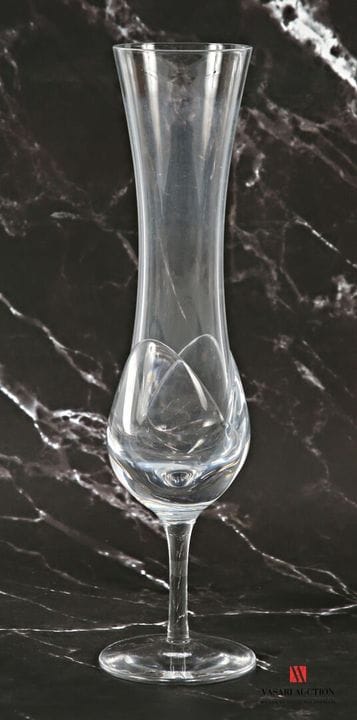 DAUM Francia
Jarrón de cristal para una sola flor;