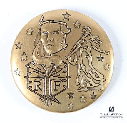 Monnaie de Paris
Médaille en bronze figurant sur l