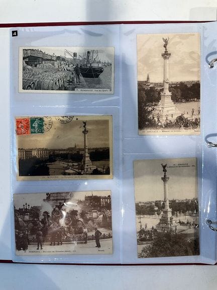 Albums de cartes postales (C.P) environs 450 dont 