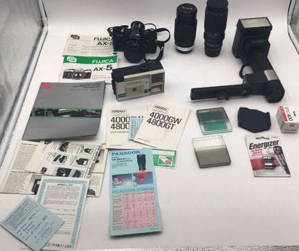 2 cameras, one of which is a COMODOR Fex-indo 127.