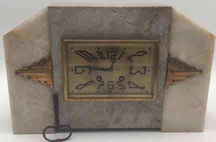 Art Deco-style mantel clock made of marble and ony