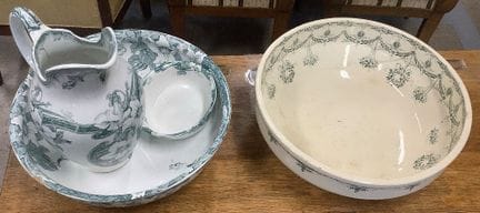 Set da bagno in tre pezzi in maiolica di Luneville