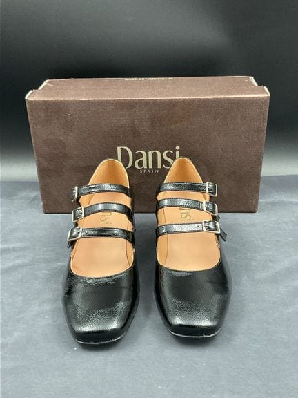 DANSI, Pumps für Babys, Größe 35, schwarzes Lackle