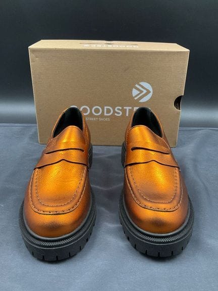 GOODSTEP，37码，Belusa款，金属橙色皮革莫卡辛鞋。全新未穿，附原装鞋盒。