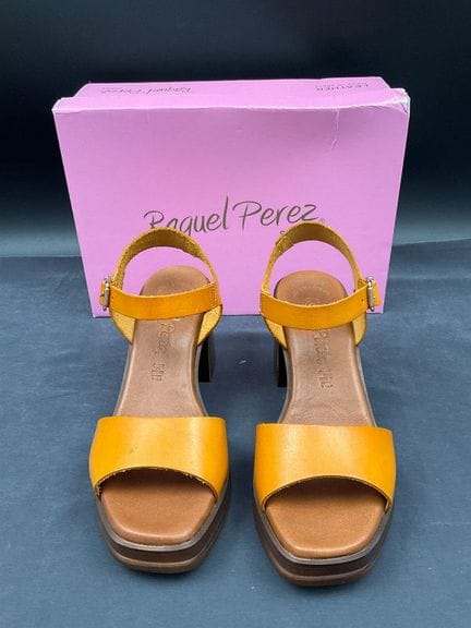 RAQUEL PEREZ, Modell PERSEFONE, Schuhgröße 41, ein