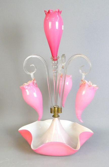 Epergne o centrotavola vittoriano, in vetro opalin