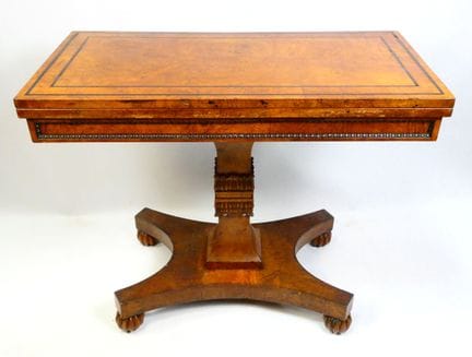 Tavolino da salotto girevole e pieghevole in radic