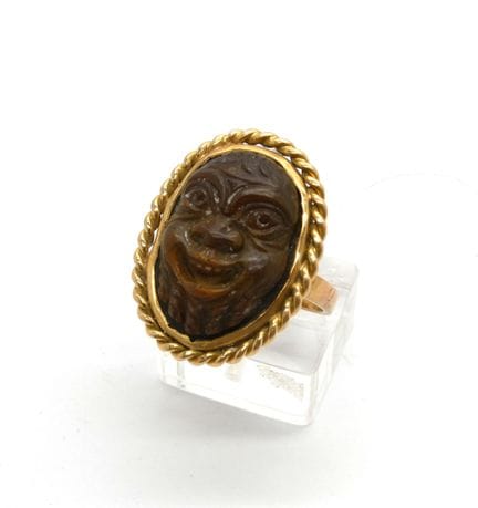 Bague en or jaune 18k ovale, ornée d'un visage d'h