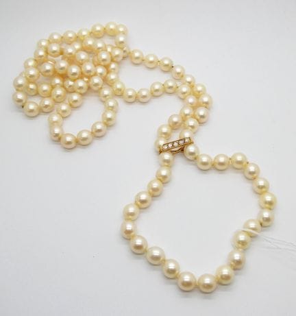 Collier de perles de culture en shoker fermoir déc