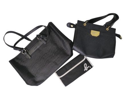 Ensemble comprenant 3 sacs : 
 - NINA RICCI, Sac à
