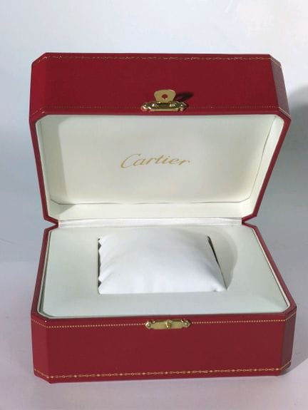 CARTIER 
Boite et surboite 
14 x 15 cm 
Avec livre