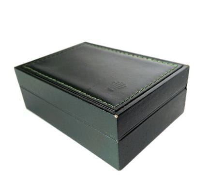 ROLEX Boite verte 
Numérotée 68.00.2
14,5 × 10 cm
