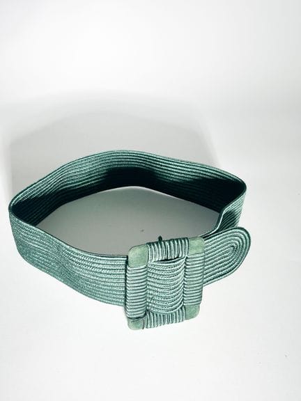 YVES SAINT LAURENT
Ceinture verte sapin 
Dimension
