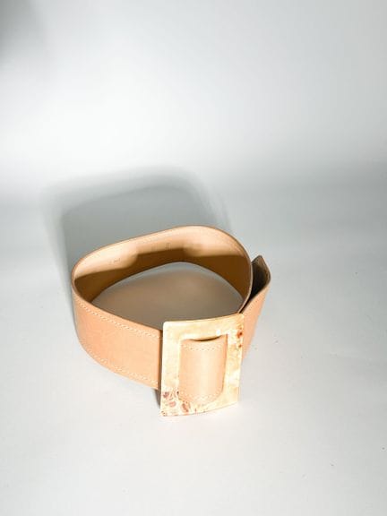 YVES SAINT LAURENT
Ceinture marron clair.
Dimensio