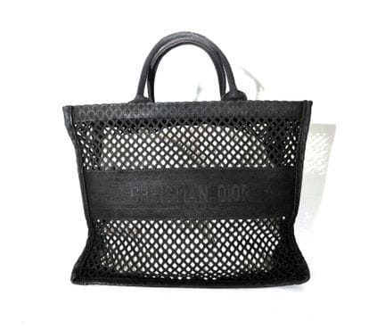 CHRISTIAN DIOR 
Modèle Book Tote 
Sac en toile ajo