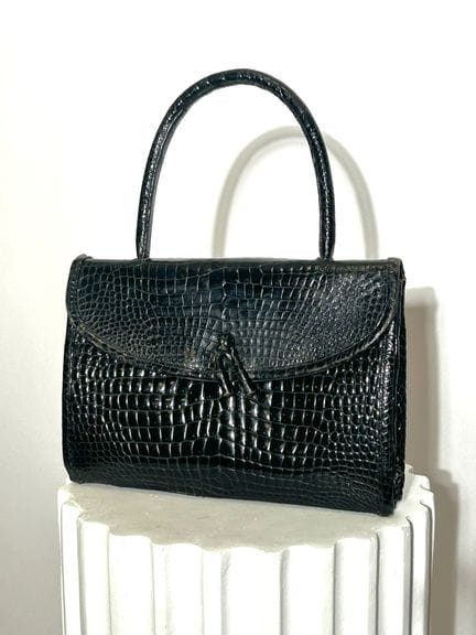 CHRISTIAN DIOR vintage 
Circa 1950
Sac à main en c