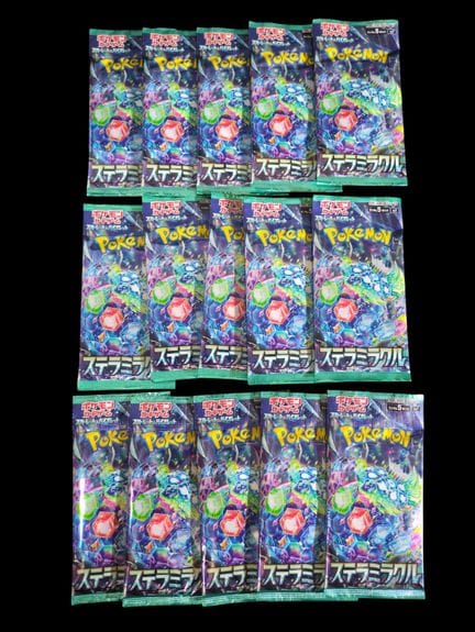 Set mit 15 Pokémon-Boostern, versiegelt in Blister