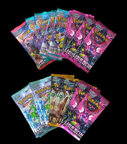 Set mit 24 Pokémon-Booster-Päckchen 
Verschiedene 