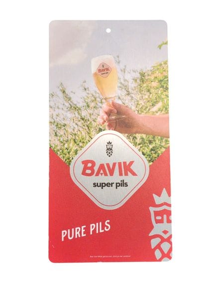 Cartel publicitario de la cerveza Bavik. 
 40 x 20