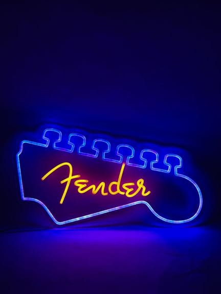 Letrero luminoso Fender
30 x 60 cm
Funcional, se s