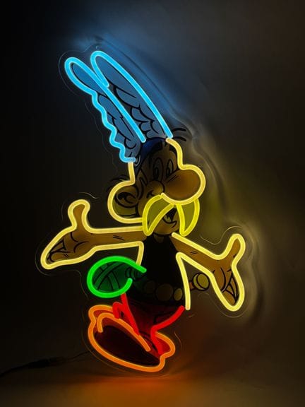 Letrero luminoso de Astérix 
52 x 35 cm aprox.
Fun