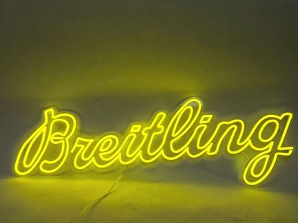 Letrero luminoso Breitling  
85 x 27 cm 
Funcional