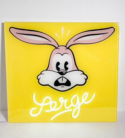 Letrero luminoso de Serge, el conejo del metro de 