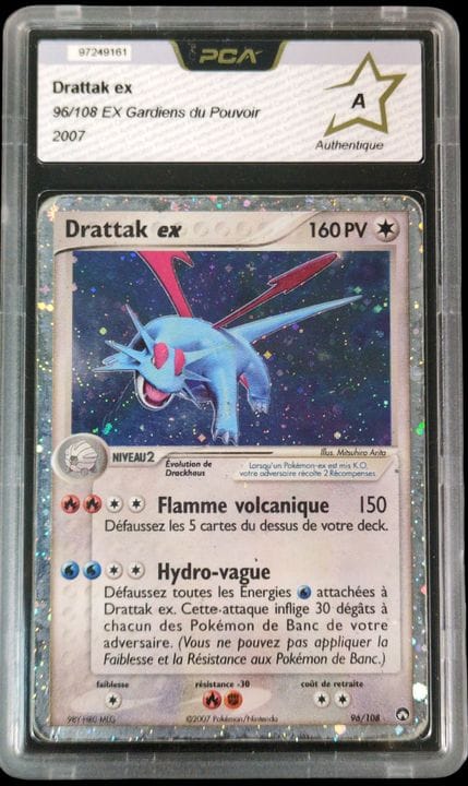 Carte Pokémon gradée Drattak ex 96/108 - PCA A.
Sé