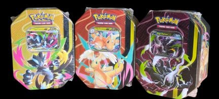 Réunion de 3 Pokébox scellées :
- Méga-Zeraora ex
