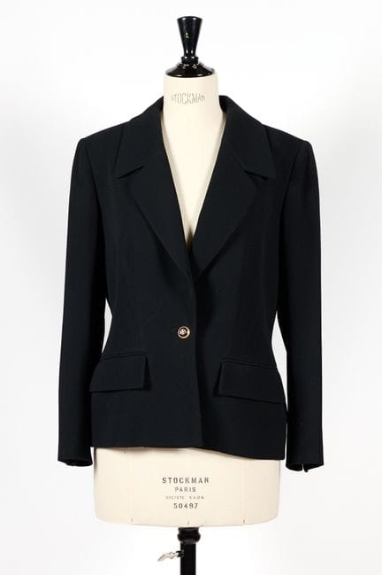 CELINE. 
Chaqueta blazer negra, con dos bolsillos 