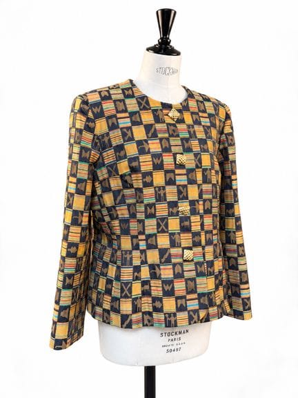 GIVENCHY, Alta costura. 
Chaqueta recta, con cuell