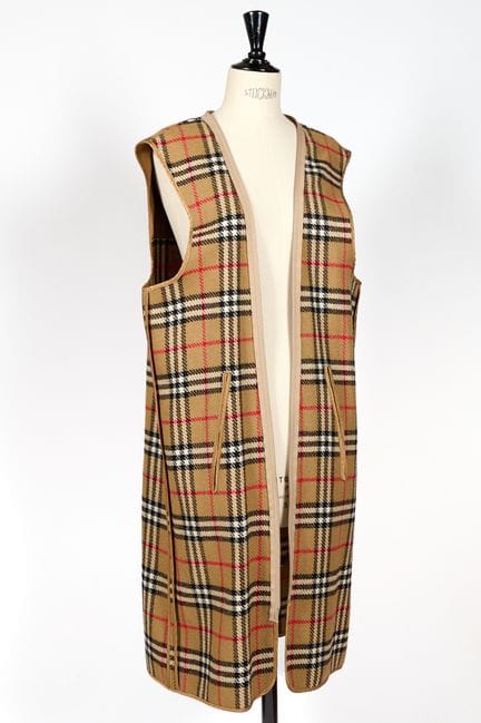 BURBERRYS'. 
Forro de gabardina de lana con estamp
