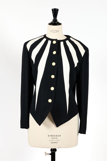 LOUIS FERAUD. 
Completo gonna e giacca, bianco e n