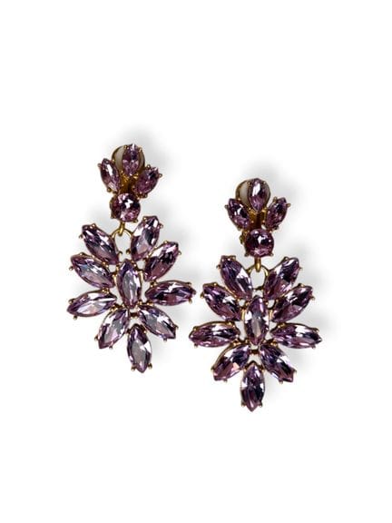 OSCAR DE LA RENTA.
Par de pendientes de clip, con 