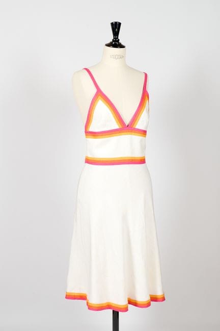 LOUIS FERAUD. 
Abito in lino color crema imprezios
