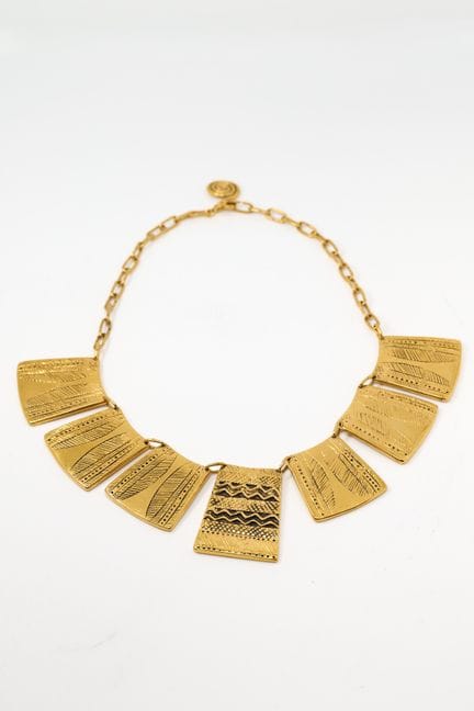 MICHEL BUFFET.
Collar de plastrón dorado, compuest