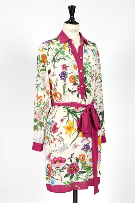 GUCCI. 
Abito corto a camicia in seta con stampa f