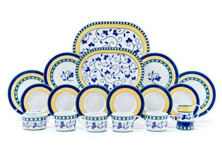 Portuguese porcelain coffee set with enameled flor
